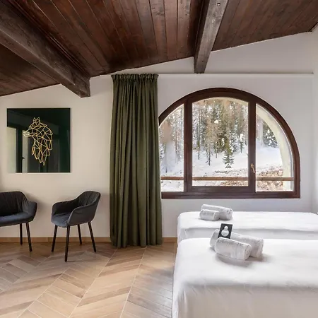 Passo Tre Croci Cortina Hotel