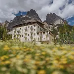 Passo Tre Croci Cortina 3*