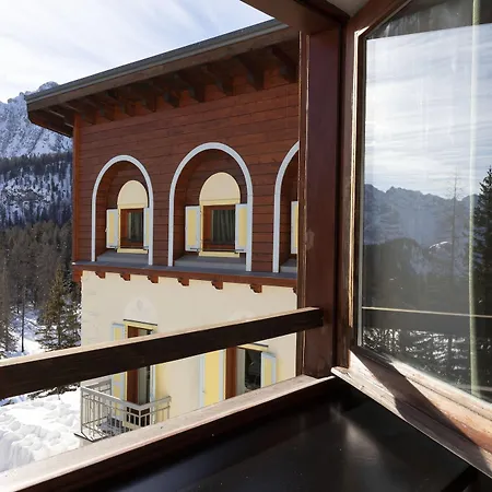 Passo Tre Croci Cortina 코르티나 담페조