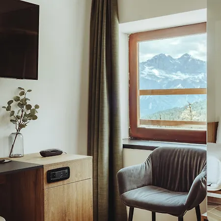 Passo Tre Croci Cortina Hotel 3*