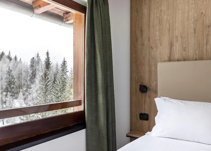 Passo Tre Croci Cortina Hotel